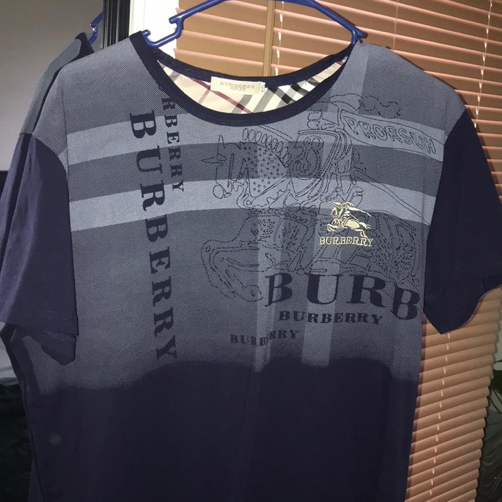Burberry T shirt